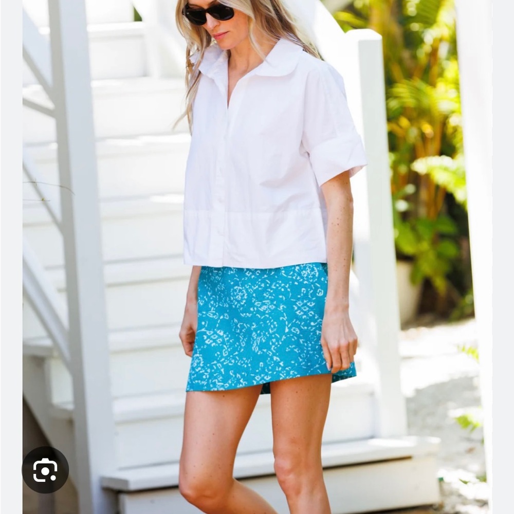 Julia Amory GIDGET MINI SKIRT, color jade petunia,
size S, NWT